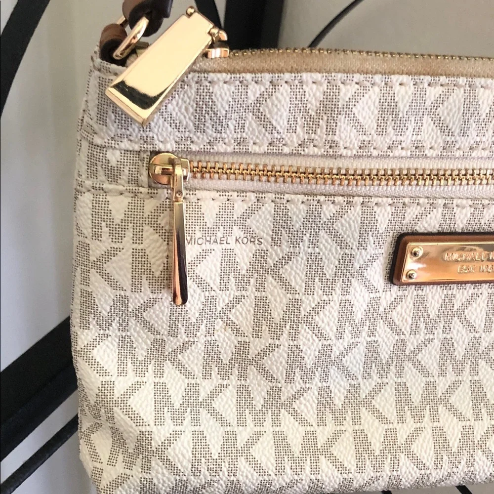 Michael Kors Cream and Brown Logo wristlet